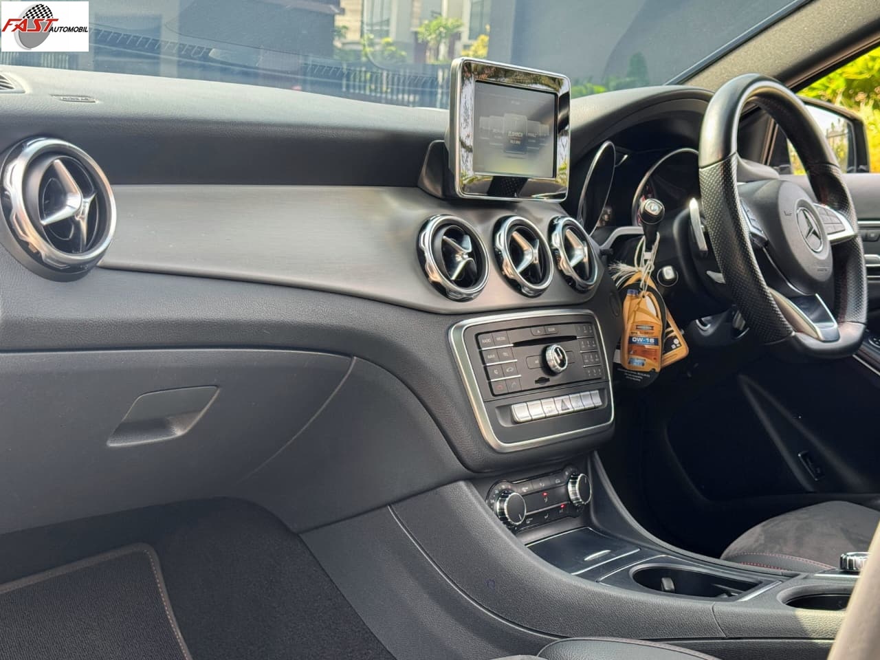 19 MERCY GLA200 AMG 2017 HITAM KM 47RB B 2501 SXQ