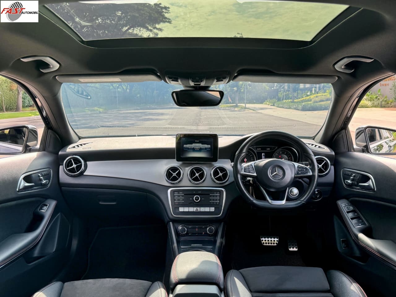 20 MERCY GLA200 AMG 2017 HITAM KM 47RB B 2501 SXQ