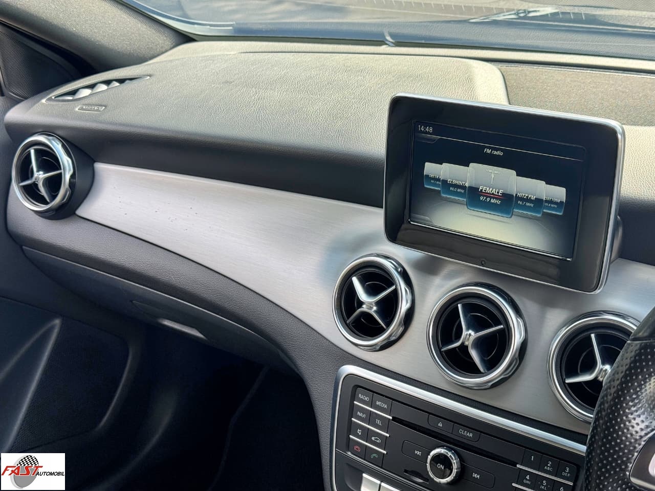 25 MERCY GLA200 AMG 2017 HITAM KM 47RB B 2501 SXQ