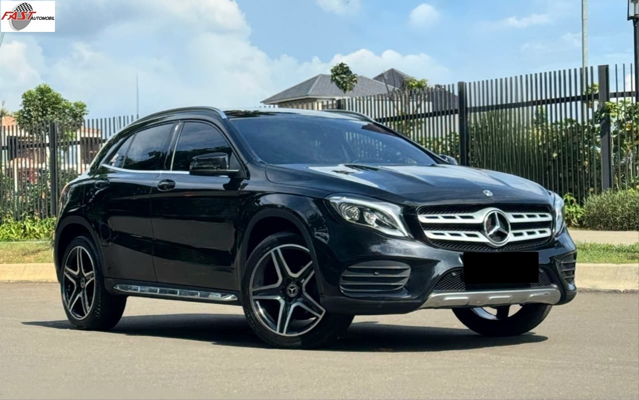 3 MERCY GLA200 AMG 2017 HITAM KM 47RB B 2501 SXQ