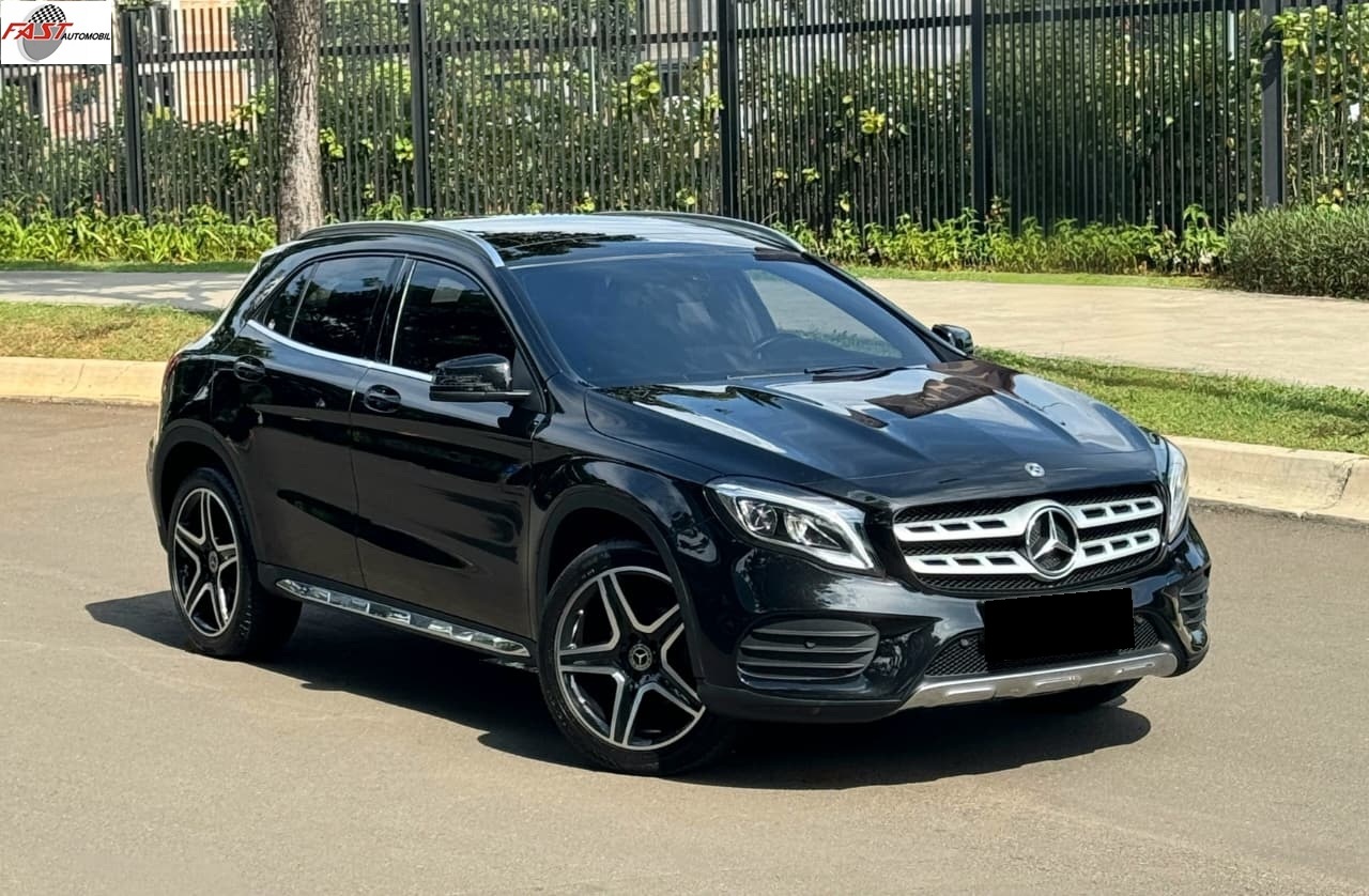 4 MERCY GLA200 AMG 2017 HITAM KM 47RB B 2501 SXQ