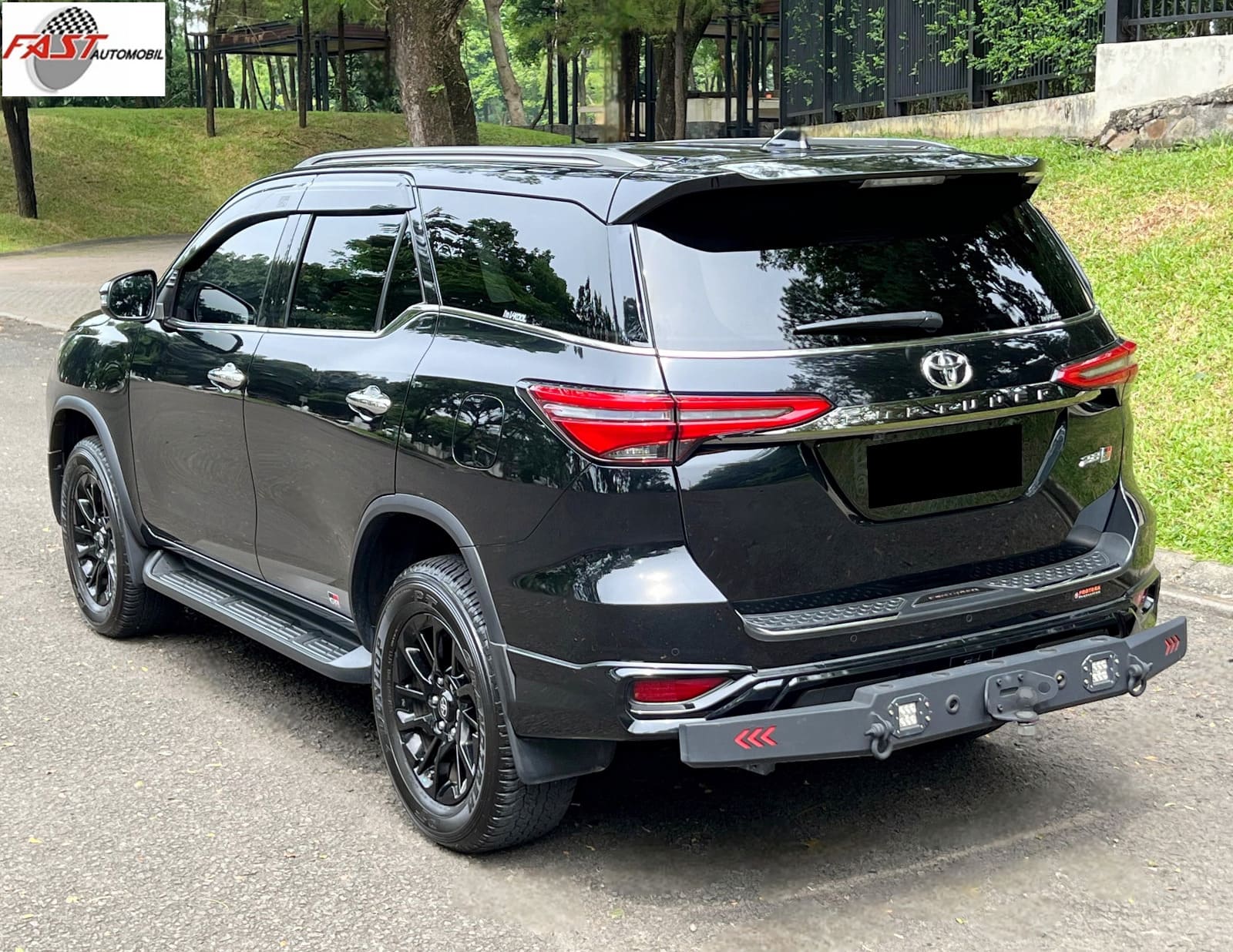 TOYOTA FORTUNER VRZ GR 2024 HITAM B 2593 SJL 10