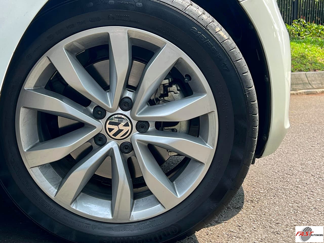 VW BEETLE 2016 PUTIH B 2928 SOT 20