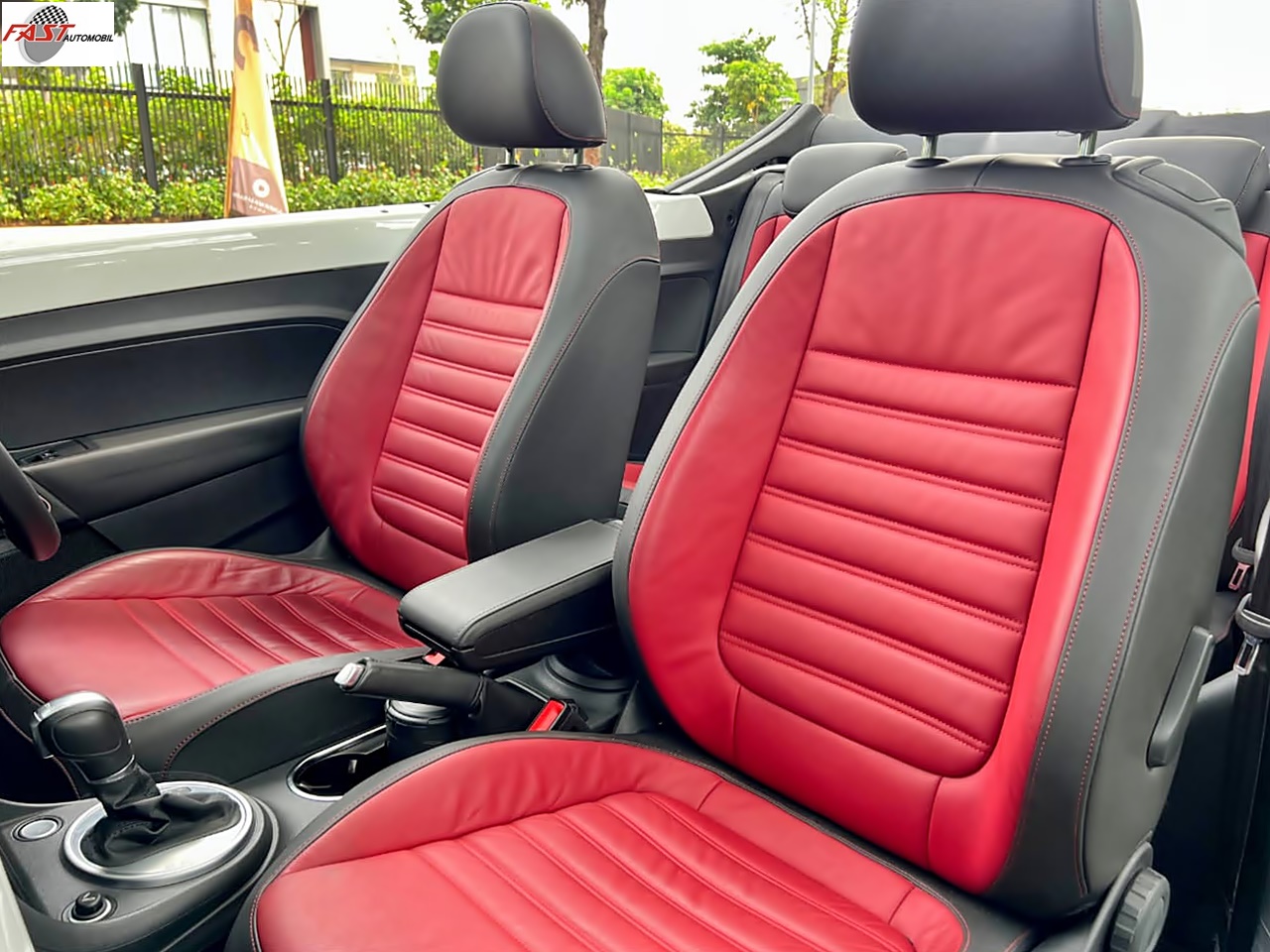 VW BEETLE 2016 PUTIH B 2928 SOT 21