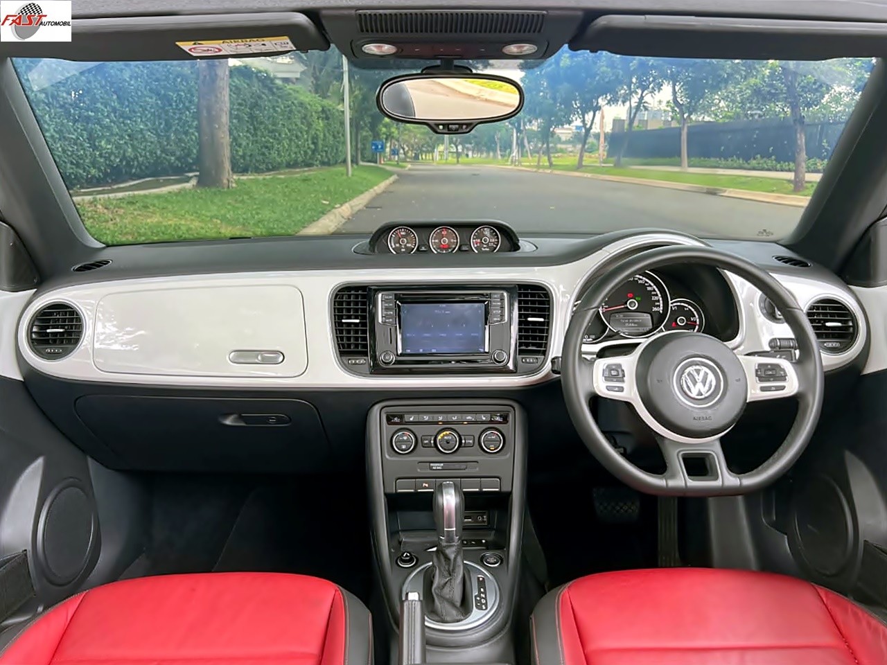VW BEETLE 2016 PUTIH B 2928 SOT 23
