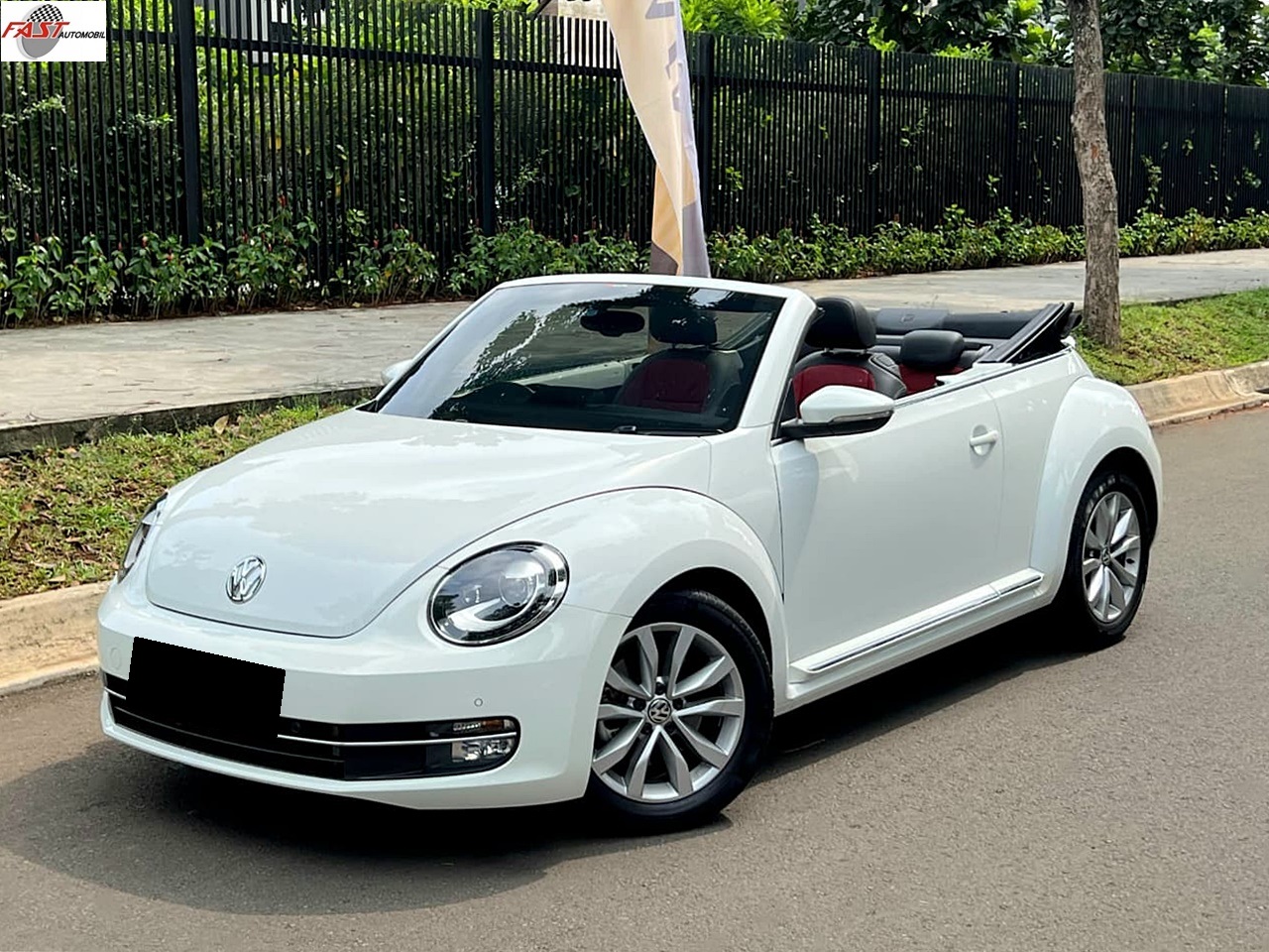 VW BEETLE 2016 PUTIH B 2928 SOT 4