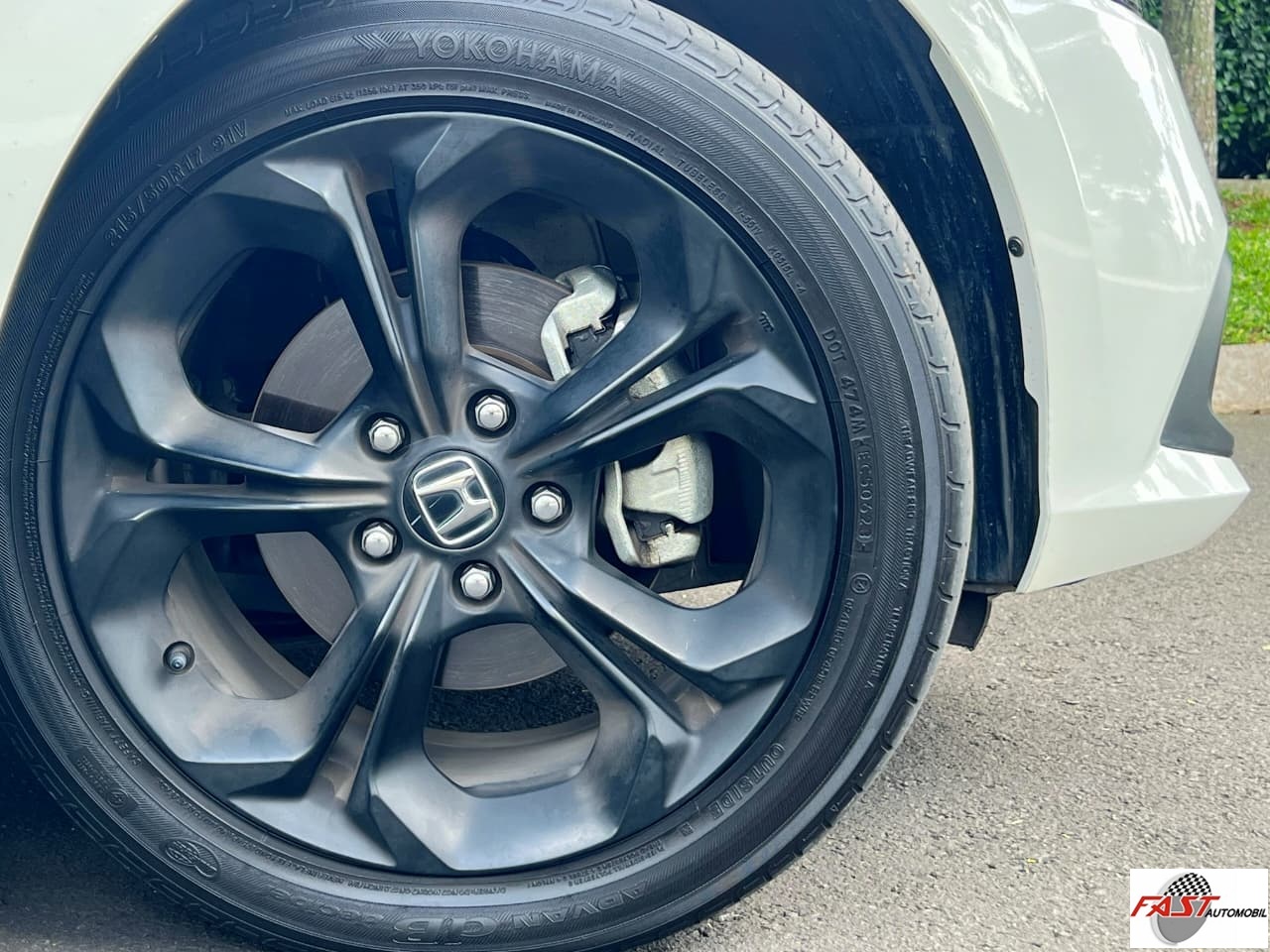 15 HONDA CIVIC RS 2023 PUTIH KM.24RB B 1078 TAJ