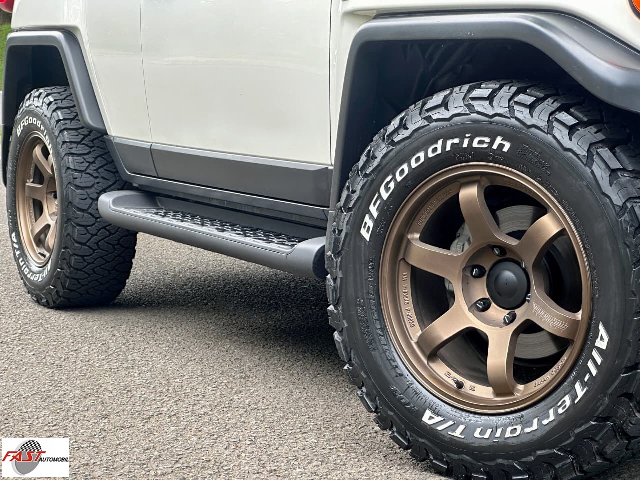 15 NEW EKS TOYOTA Fj cruiser PUTIH AD 544 HLI