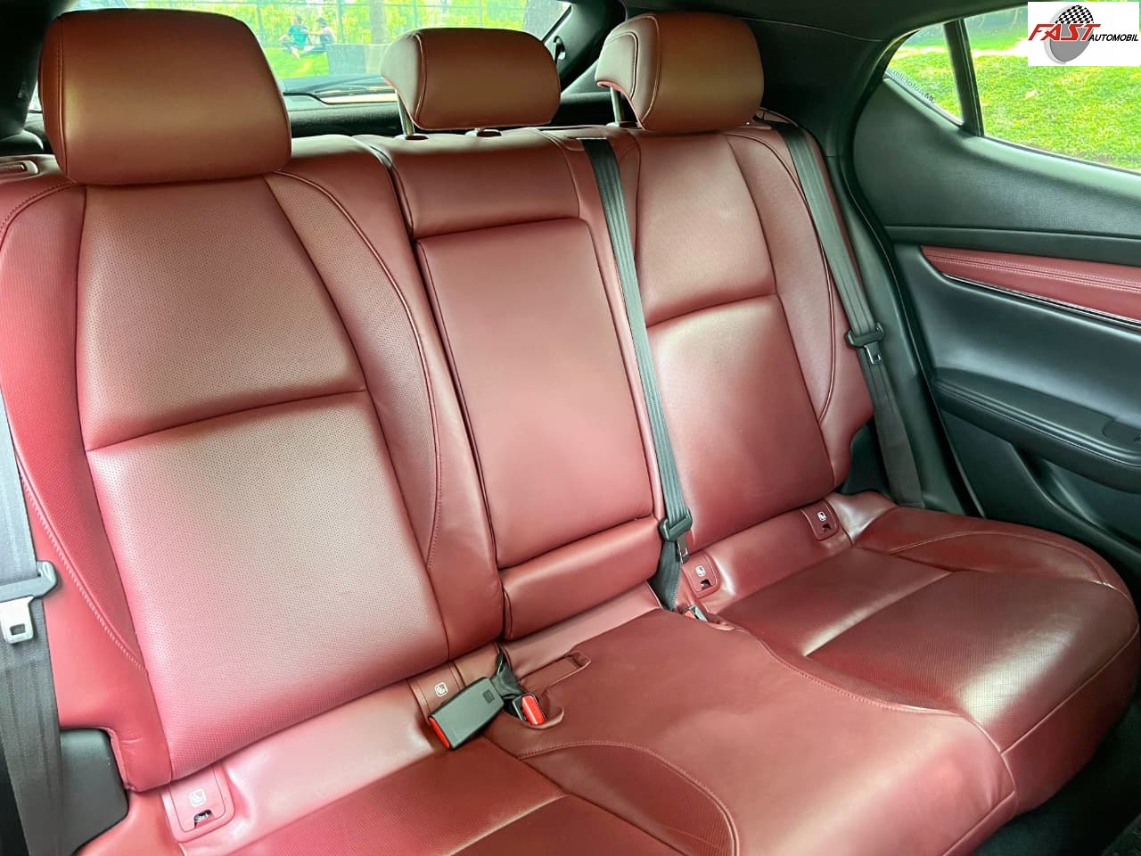 17 MAZDA 3 2020 LOW KM.25RB MERAH B 77 HA