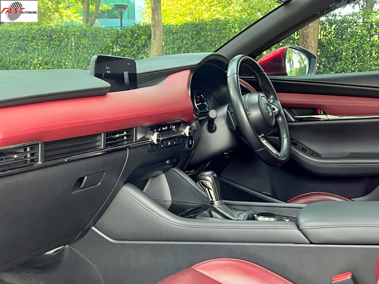 18 MAZDA 3 2020 LOW KM.25RB MERAH B 77 HA