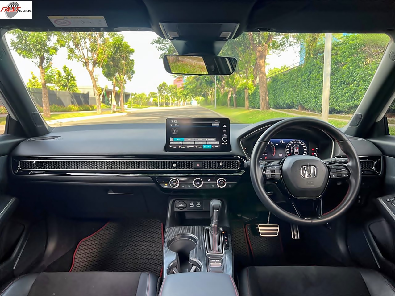 19 HONDA CIVIC RS 2023 PUTIH KM.24RB B 1078 TAJ