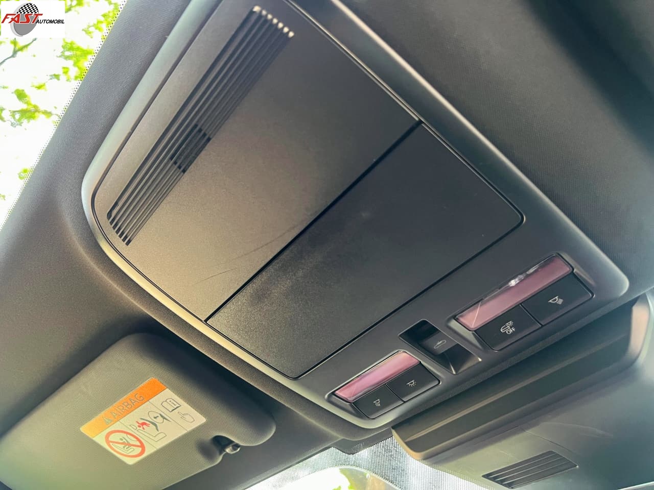 26 MAZDA 3 2020 LOW KM.25RB MERAH B 77 HA