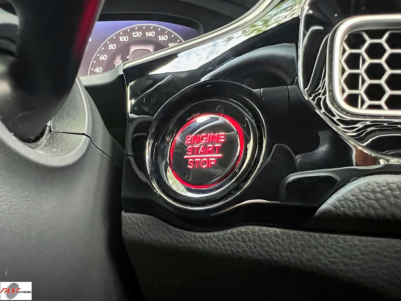 27 HONDA CIVIC RS 2023 PUTIH KM.24RB B 1078 TAJ