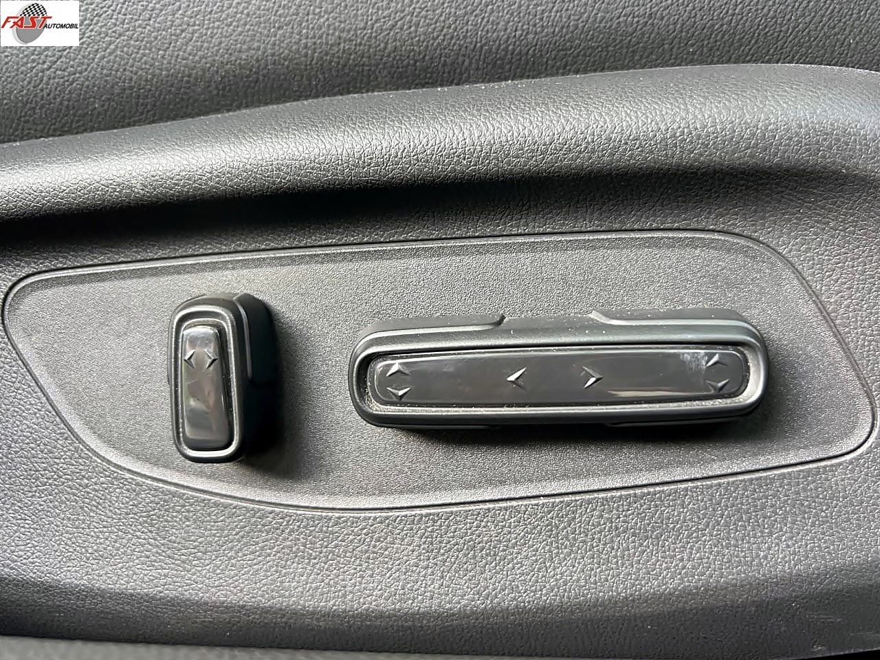 30 HONDA CIVIC RS 2023 PUTIH KM.24RB B 1078 TAJ