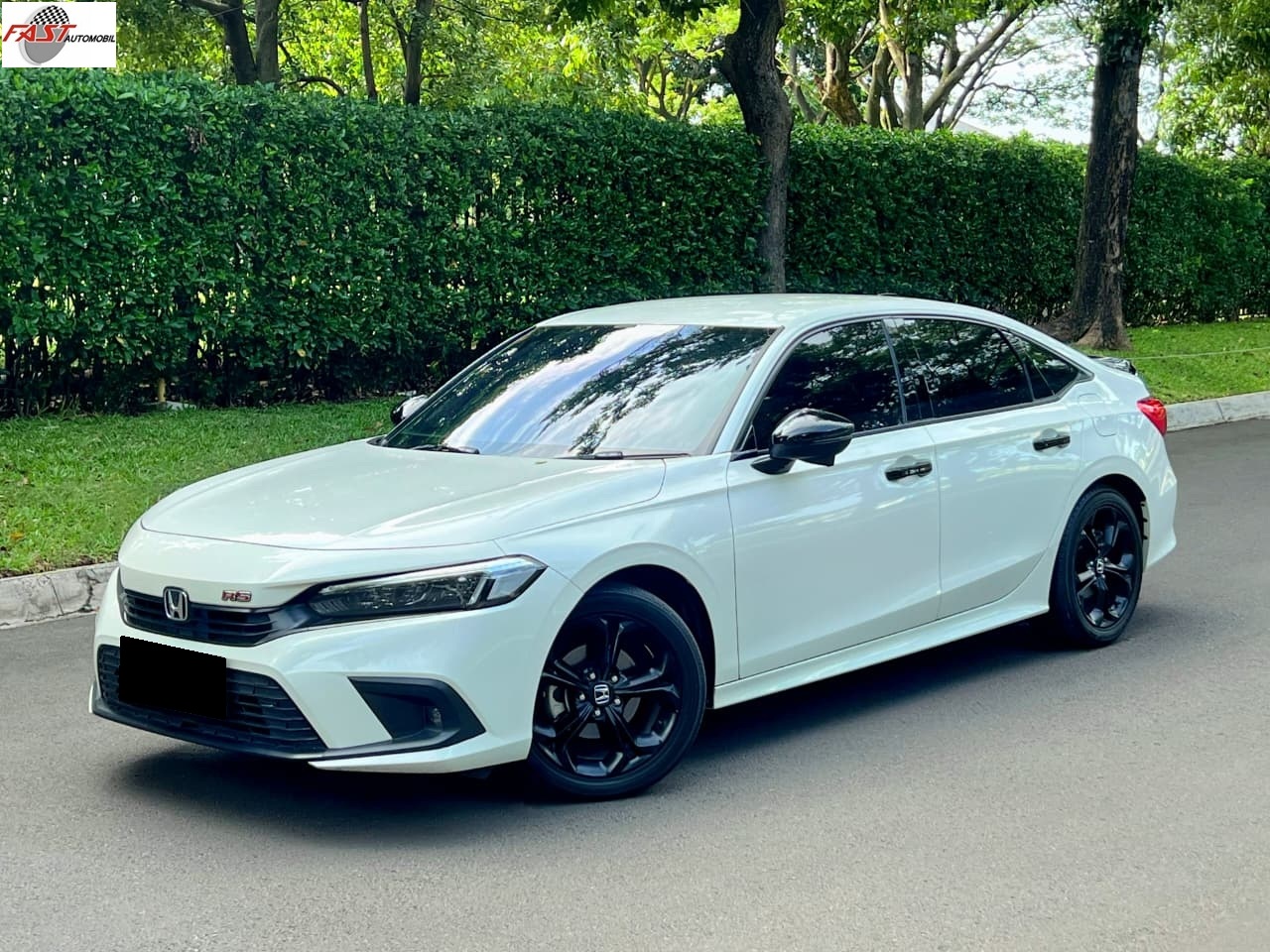 6 HONDA CIVIC RS 2023 PUTIH KM.24RB B 1078 TAJ