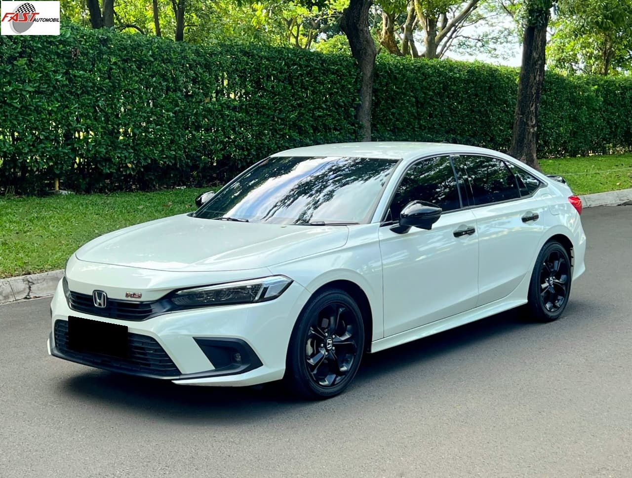 7 HONDA CIVIC RS 2023 PUTIH KM.24RB B 1078 TAJ