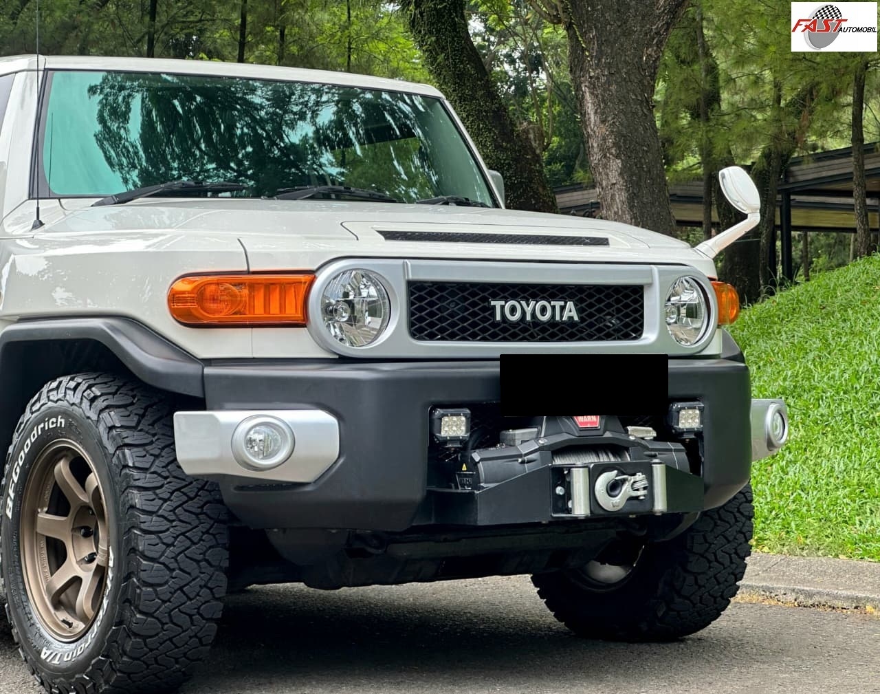 7 NEW EKS TOYOTA Fj cruiser PUTIH AD 544 HLI