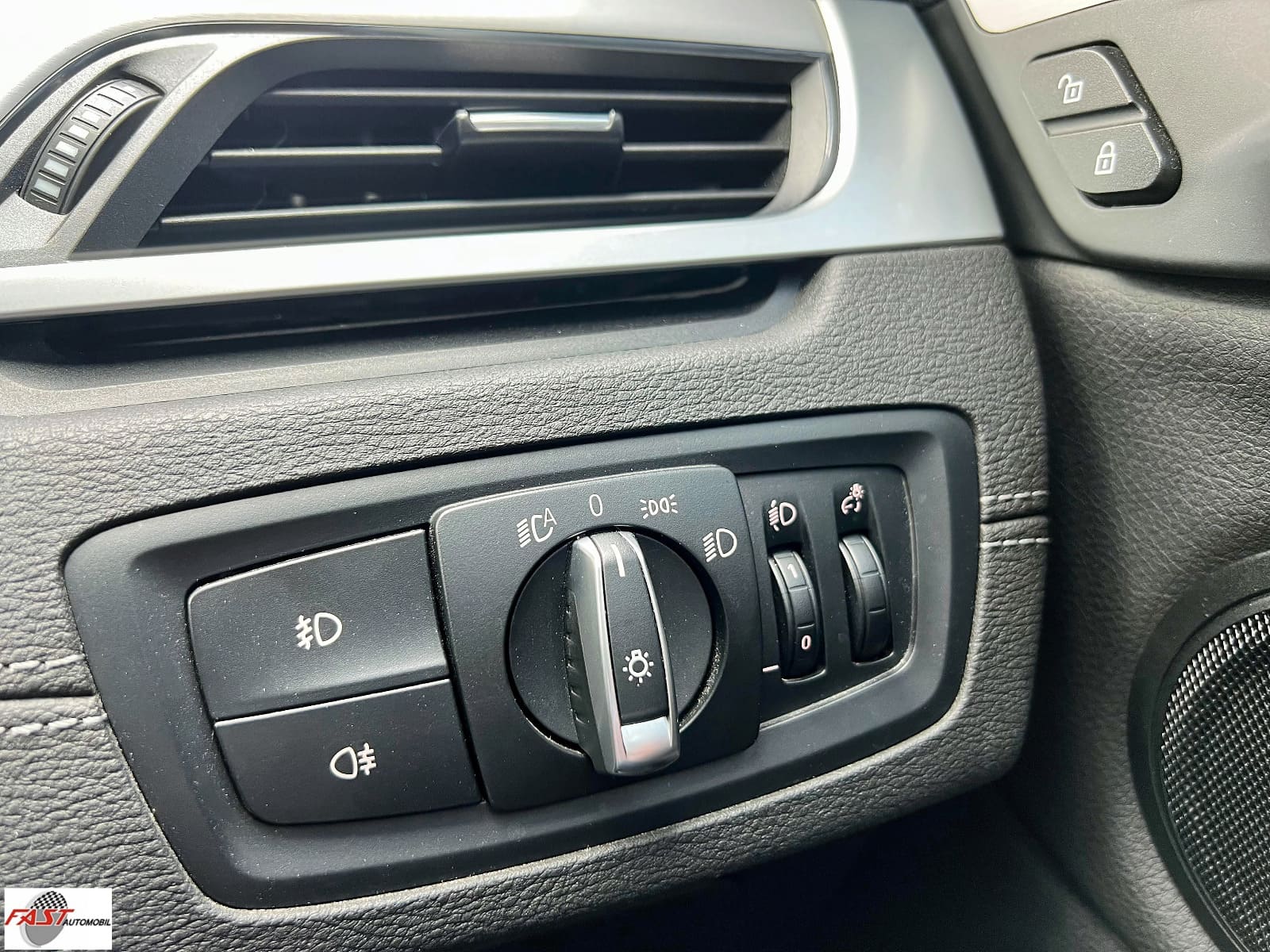 BMW X1 M SPORT 2022 BLUE D 888 CUC 28