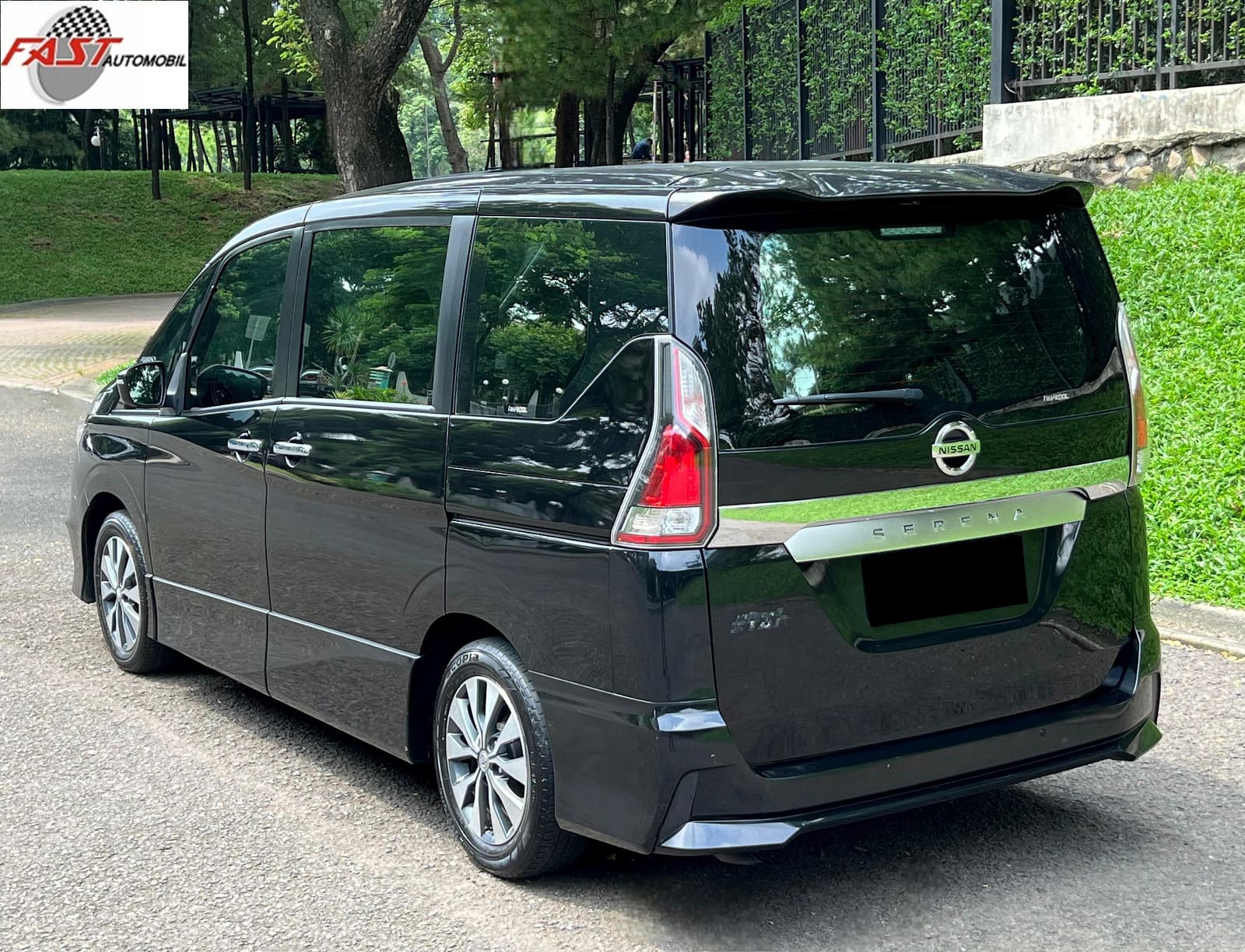NISSAN SERENA HWS 2019 HITAM B 2943 SRE 10