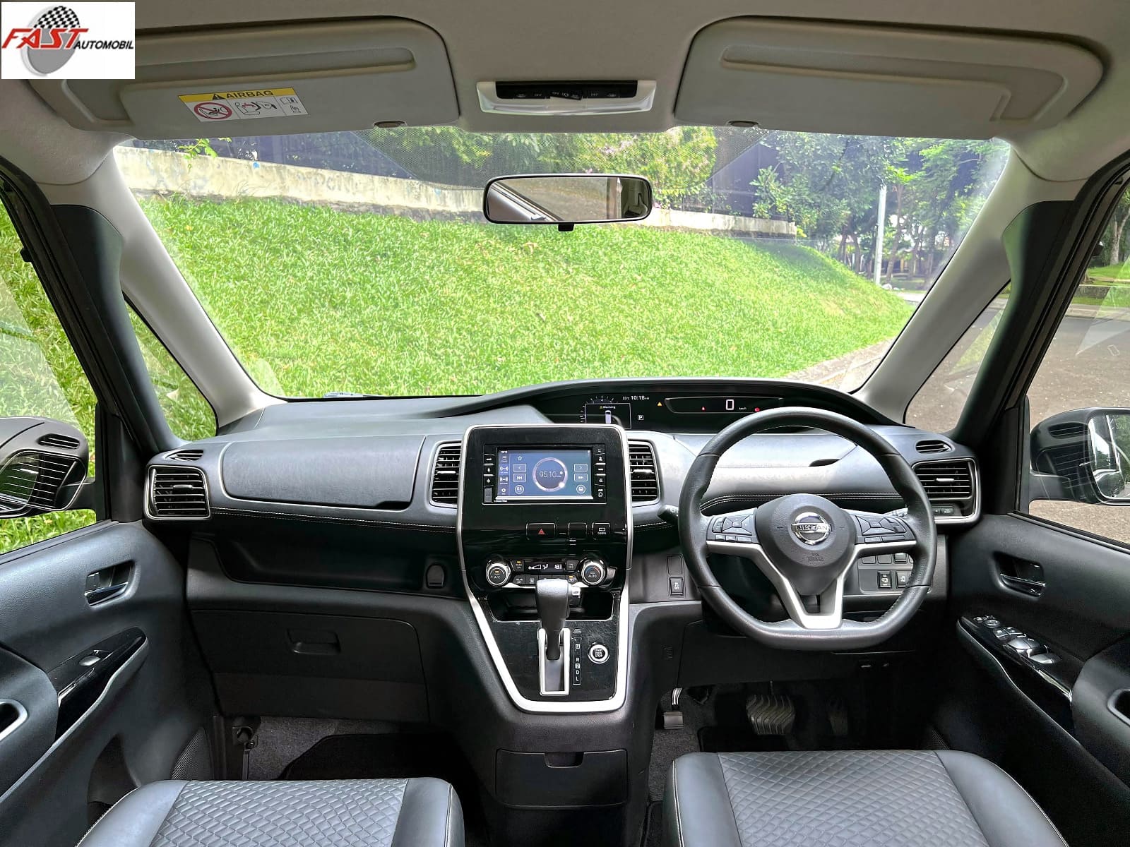 NISSAN SERENA HWS 2019 HITAM B 2943 SRE 19