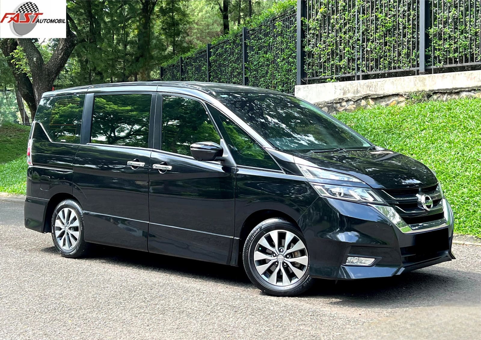 NISSAN SERENA HWS 2019 HITAM B 2943 SRE 2