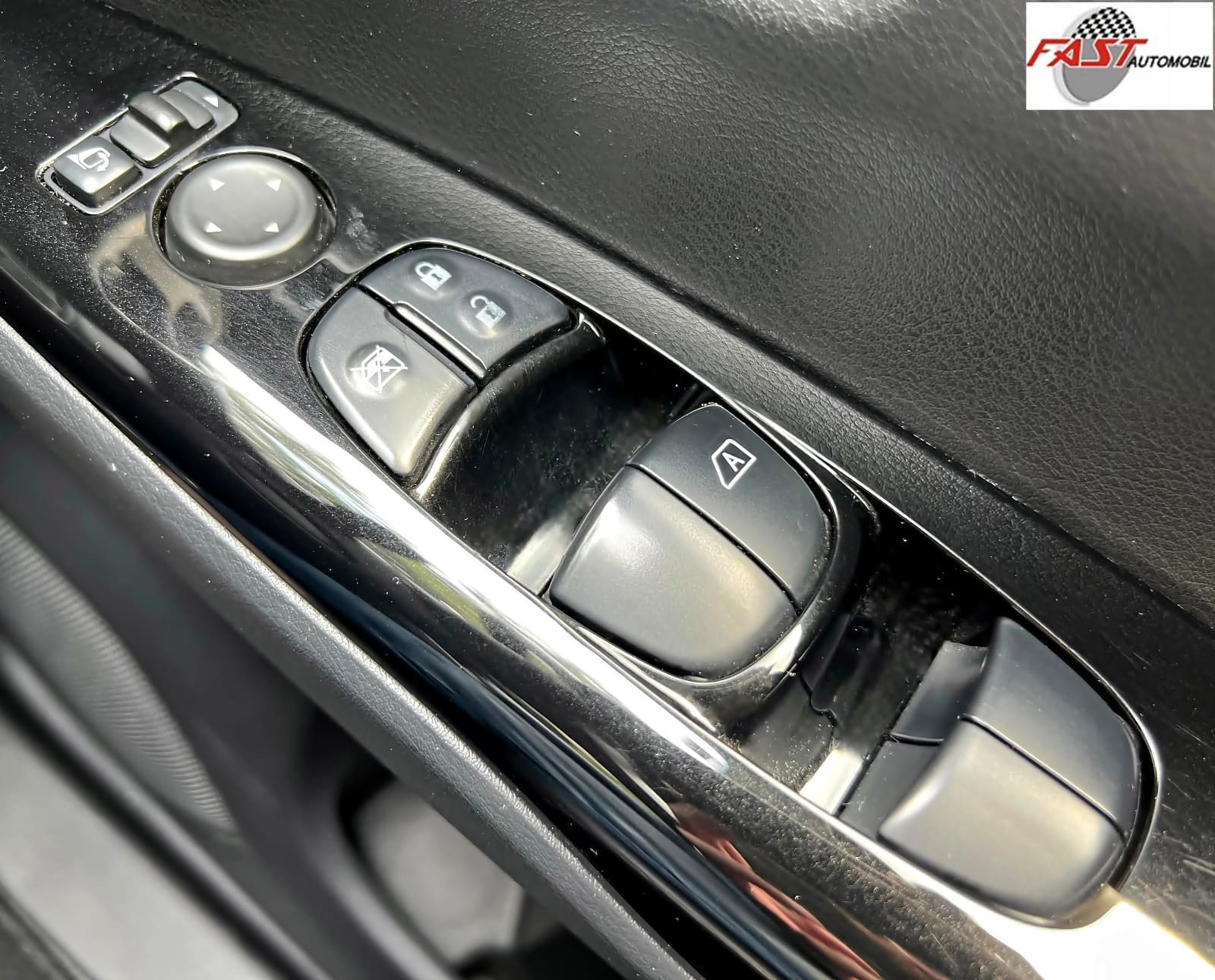 NISSAN SERENA HWS 2019 HITAM B 2943 SRE 29