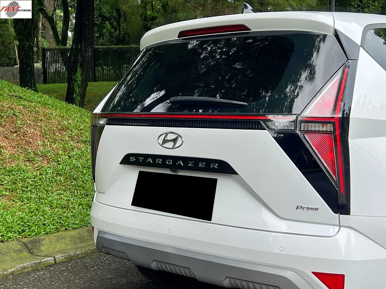 14 HYUNDAI STARGAZER PRIME 2023 PUTIH KM 17RB B 1746 VZF