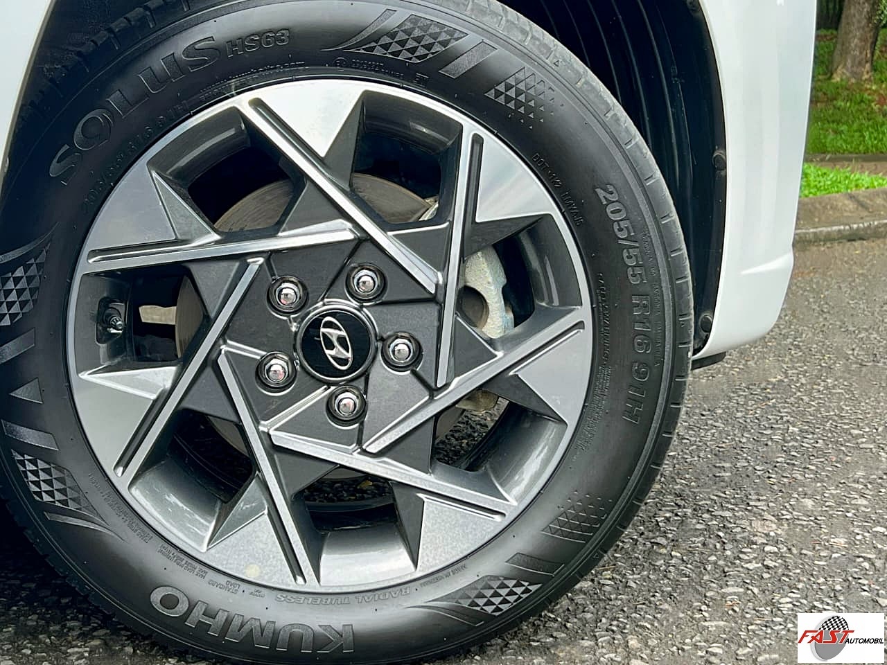 15 HYUNDAI STARGAZER PRIME 2023 PUTIH KM 17RB B 1746 VZF