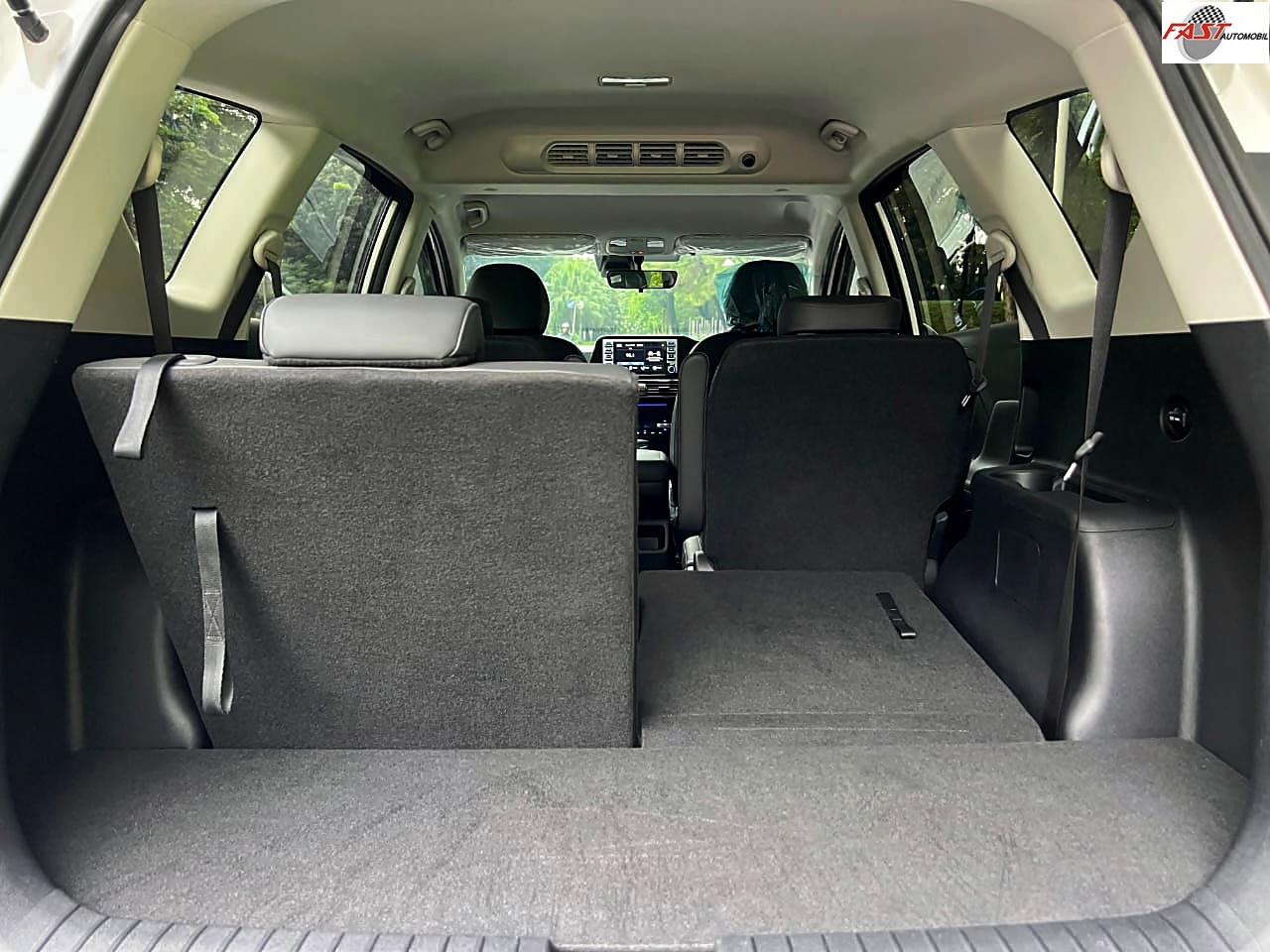 17 HYUNDAI STARGAZER PRIME 2023 PUTIH KM 17RB B 1746 VZF