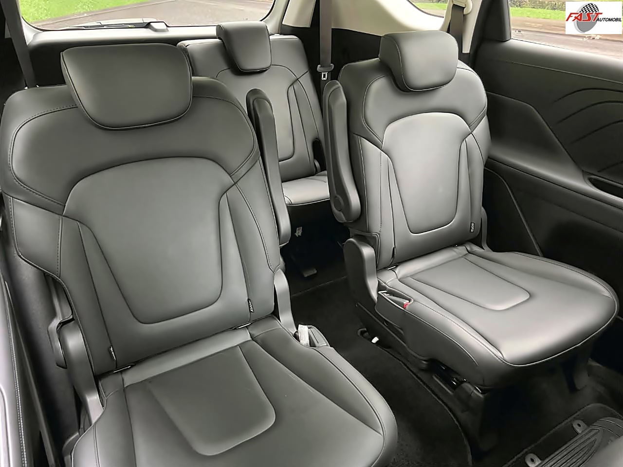 19 HYUNDAI STARGAZER PRIME 2023 PUTIH KM 17RB B 1746 VZF