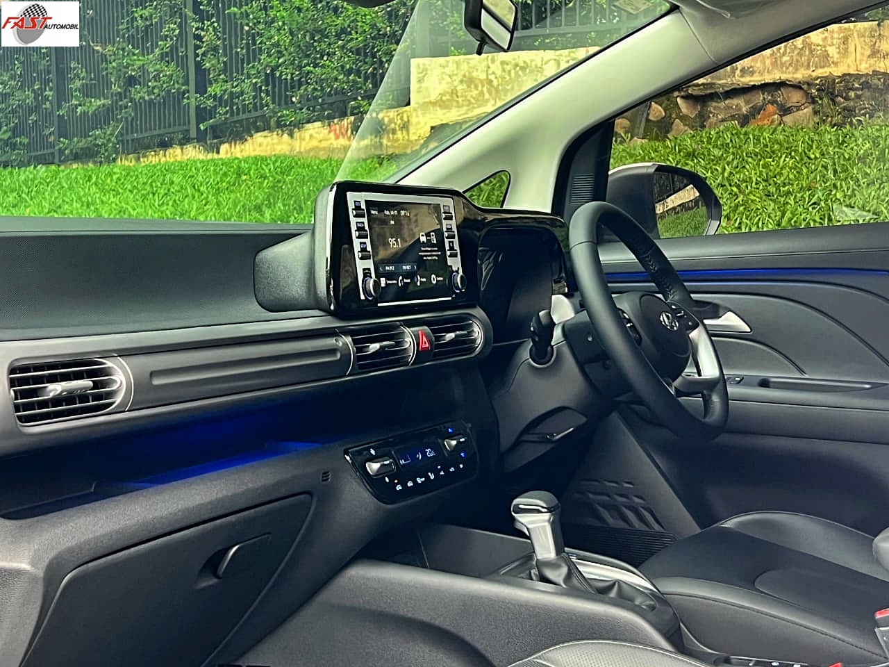 21 HYUNDAI STARGAZER PRIME 2023 PUTIH KM 17RB B 1746 VZF