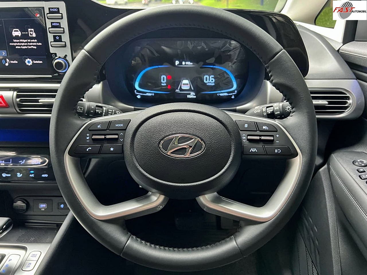 22 HYUNDAI STARGAZER PRIME 2023 PUTIH KM 17RB B 1746 VZF