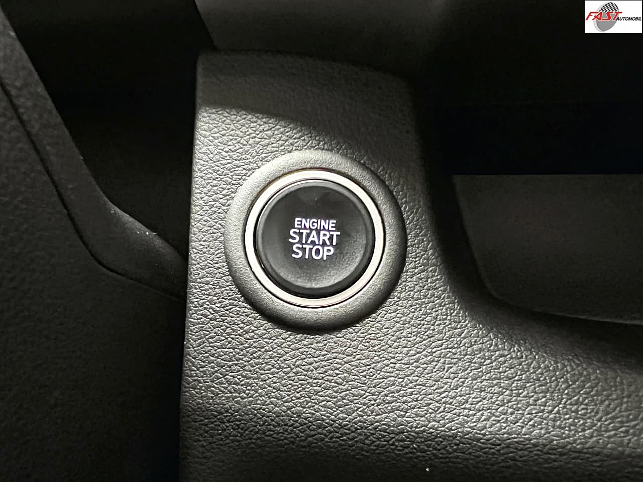 28 HYUNDAI STARGAZER PRIME 2023 PUTIH KM 17RB B 1746 VZF