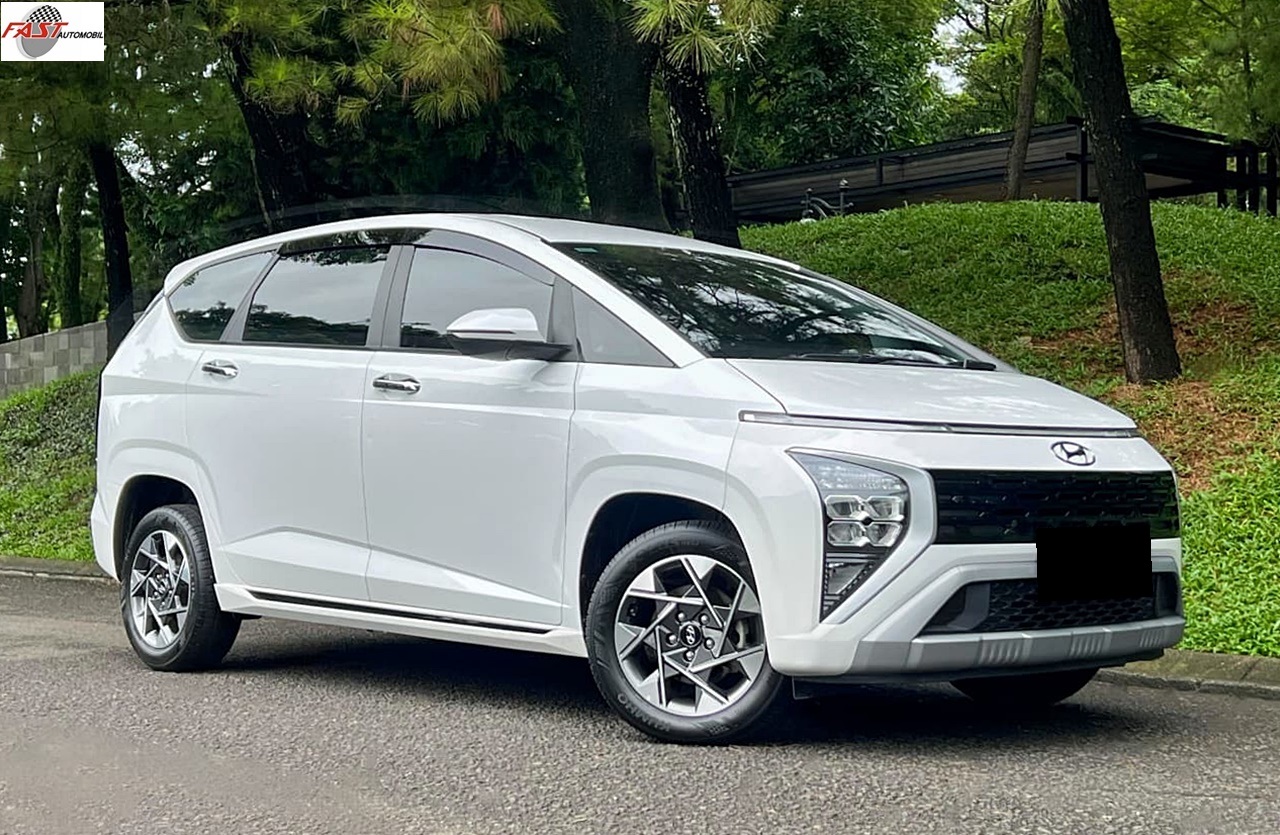 5 HYUNDAI STARGAZER PRIME 2023 PUTIH KM 17RB B 1746 VZF