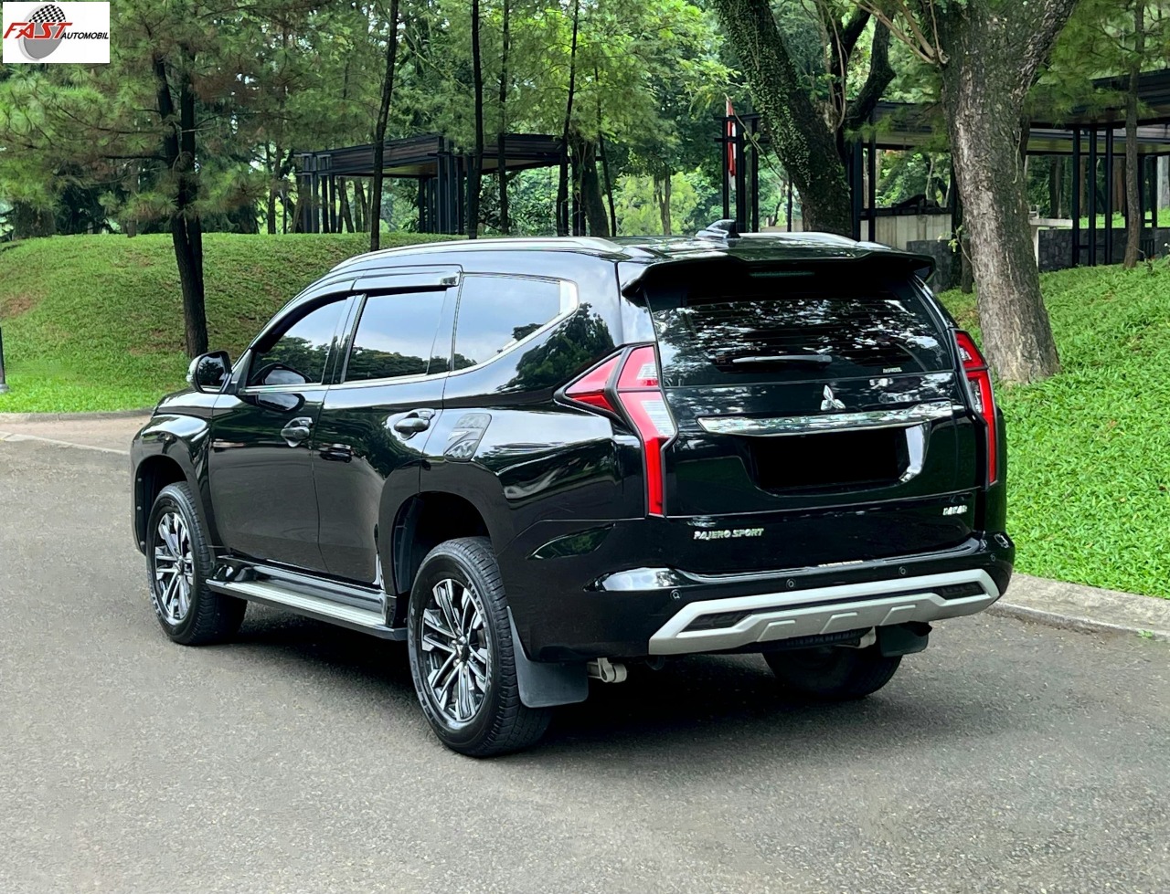 11 MITSUBISHI PAJERO DAKAR 2023 DIESEL KM.40RB HITAM B 2026 BJF
