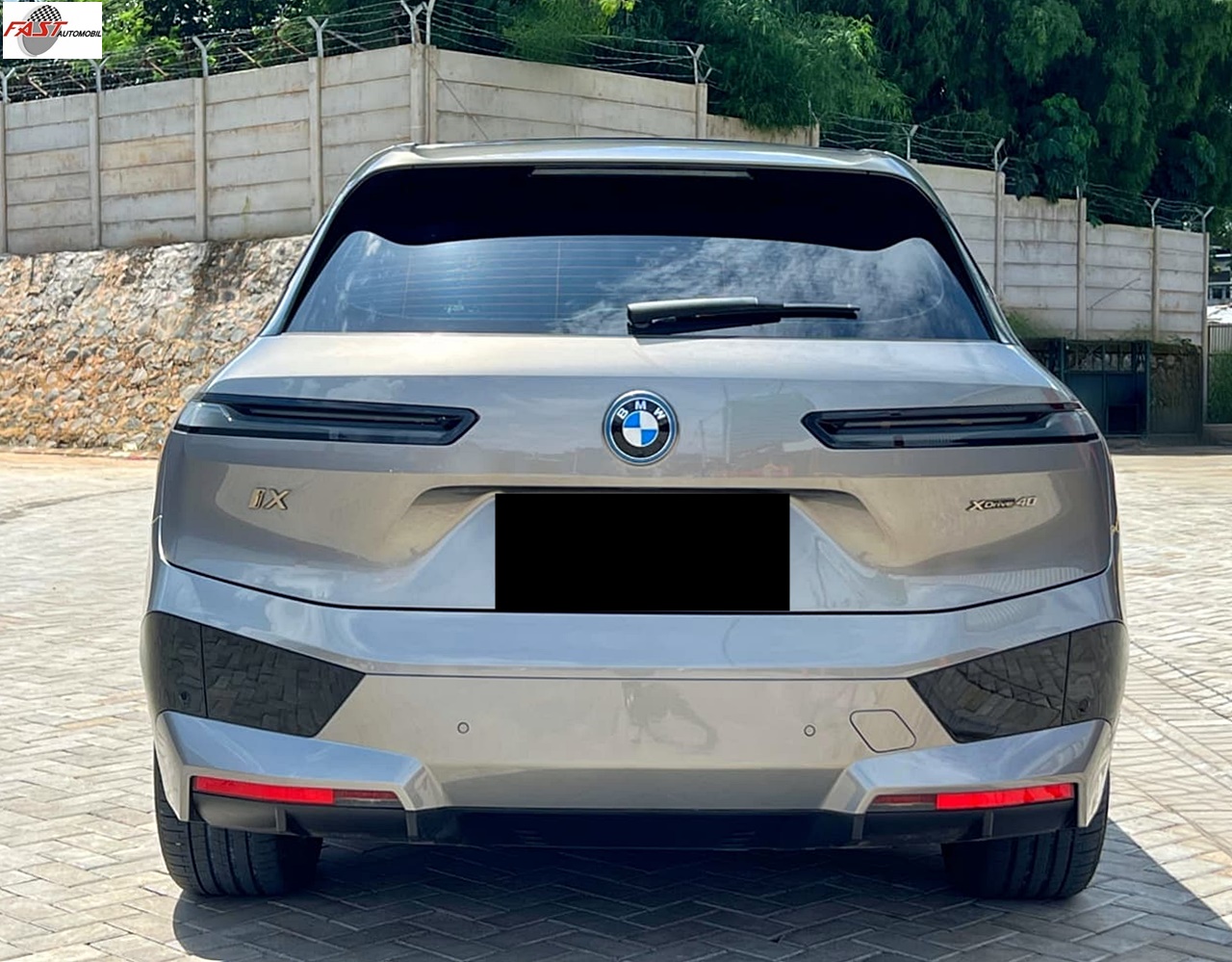 12 BMW iX 2023 X Drive 40 EV SPORT GREY KM.24RB B 102 RRN