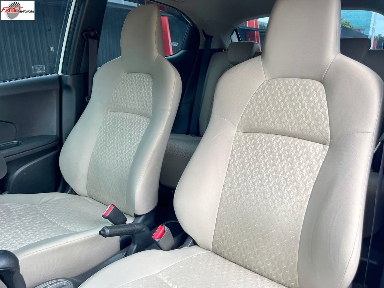 15 HONDA BRIO 2020 KM.63RB PUTIH B 2957 KOY