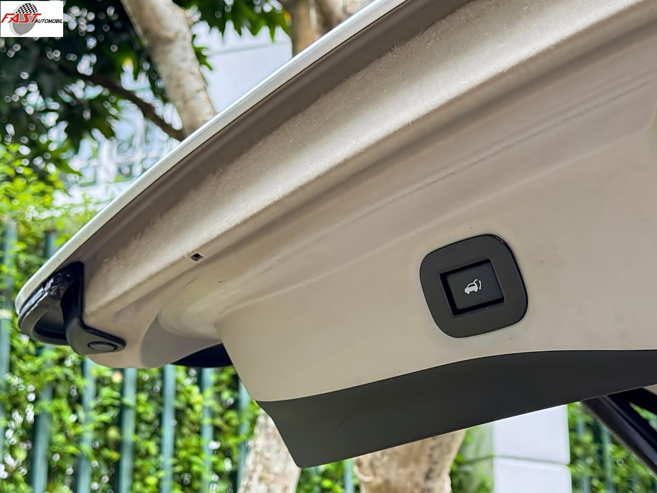 16 NISSAN XTRAIL 2016 KM.41RB SILVER B 1997 VKO