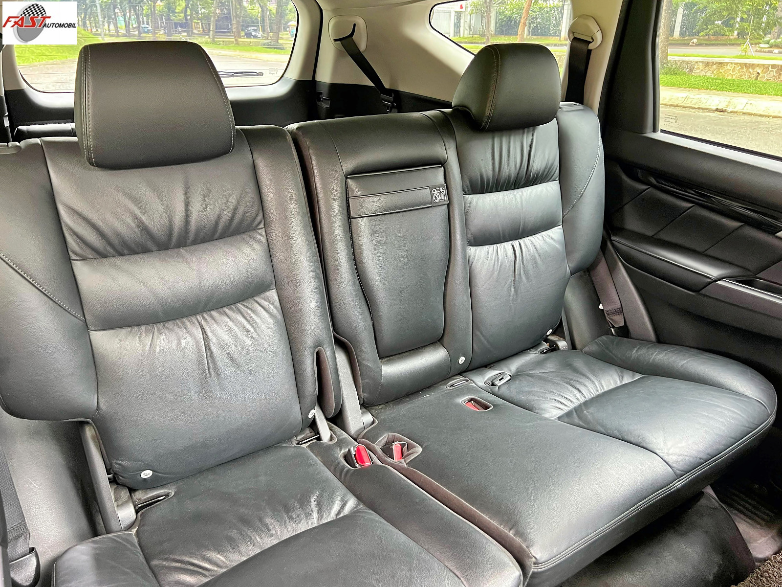 19 MITSUBISHI PAJERO DAKAR 2023 DIESEL KM.40RB HITAM B 2026 BJF