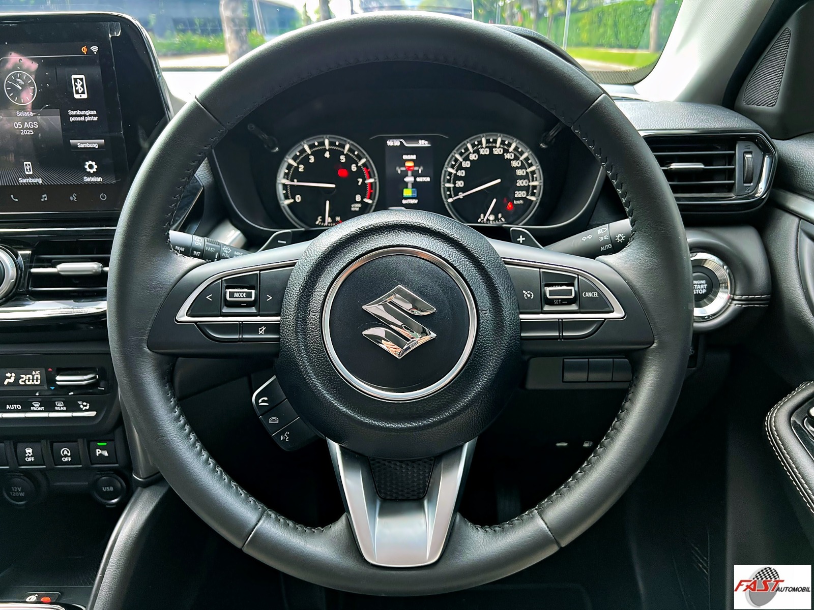 20 SUZUKI GRAND VITARA GX HYBRID 2023 PUTIH KM.41RB B 2891 KIT