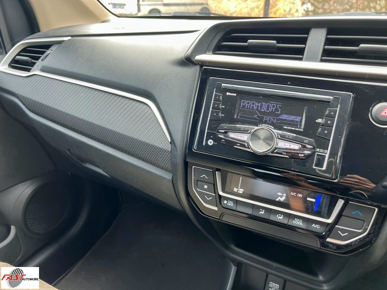 21 HONDA BRIO 2020 KM.63RB PUTIH B 2957 KOY