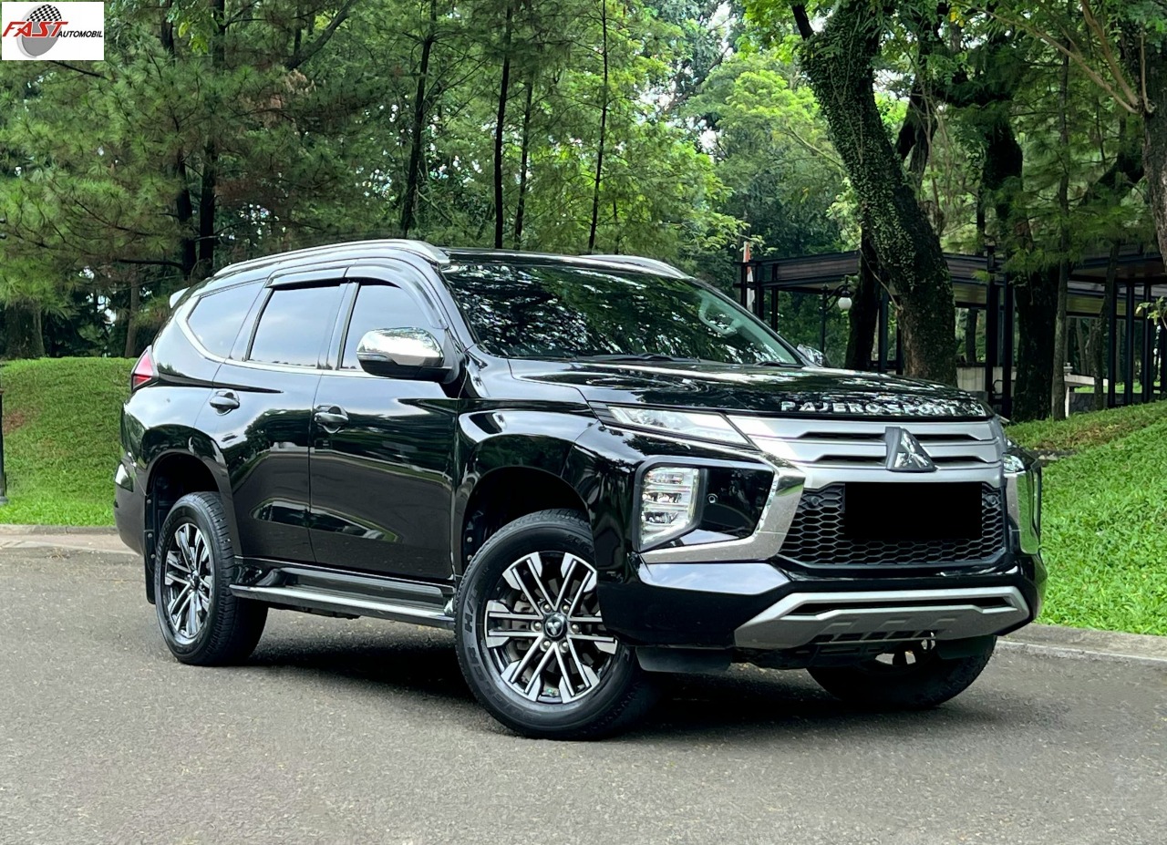 3 MITSUBISHI PAJERO DAKAR 2023 DIESEL KM.40RB HITAM B 2026 BJF