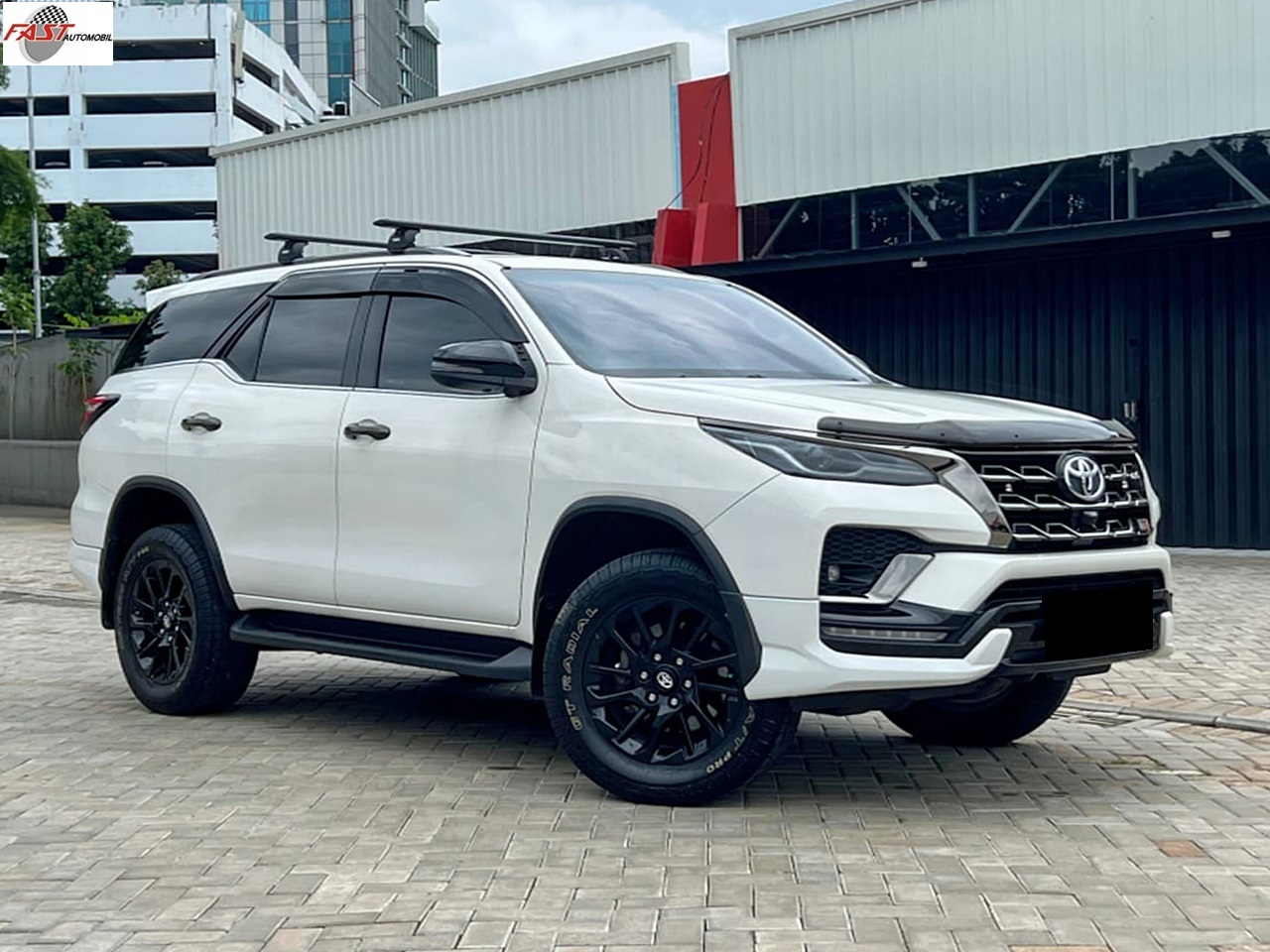5 TOYOTA FORTUNER VRZ GR 2023 B 1440 WJI