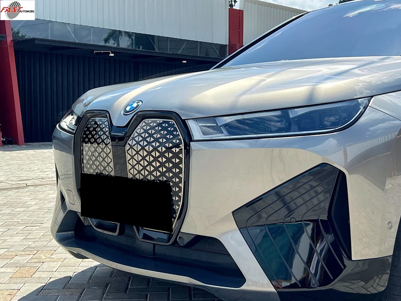 8 BMW iX 2023 X Drive 40 EV SPORT GREY KM.24RB B 102 RRN