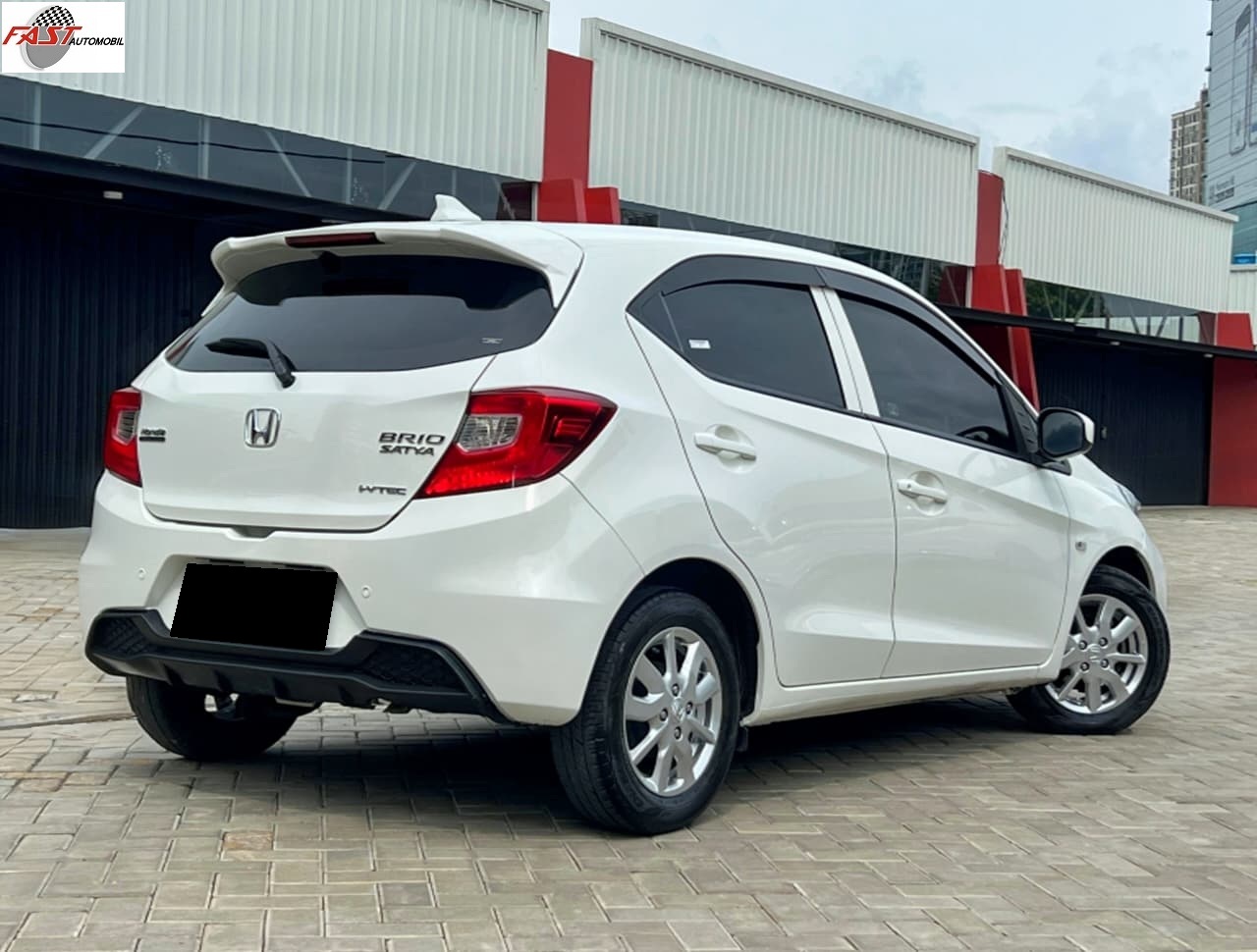 9 HONDA BRIO 2020 KM.63RB PUTIH B 2957 KOY