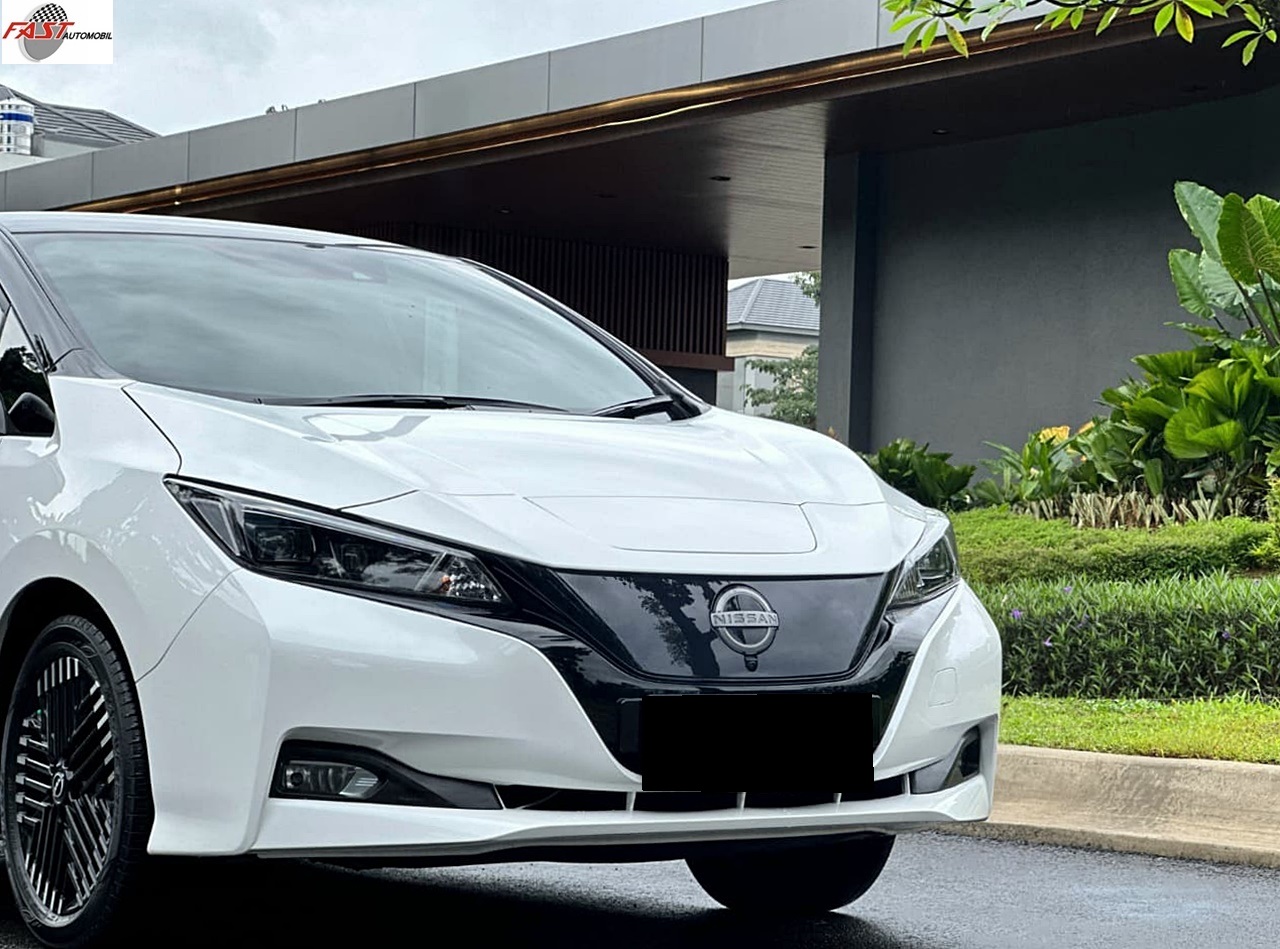 9 NISSAN LEAF EV TWO TONE AT 20232025 PUTIH B 1508 TNP