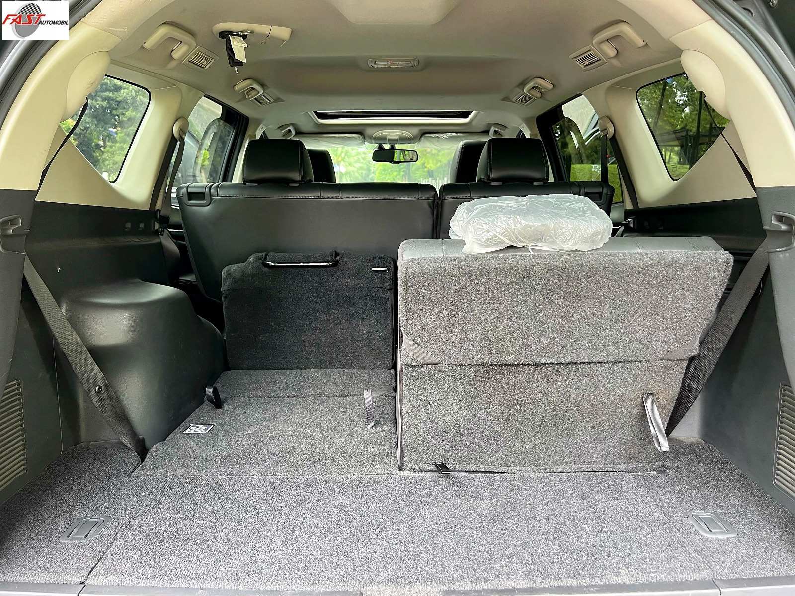 MITSUBISHI PAJERO DAKAR 2022 HITAM B 1417 VJE 15