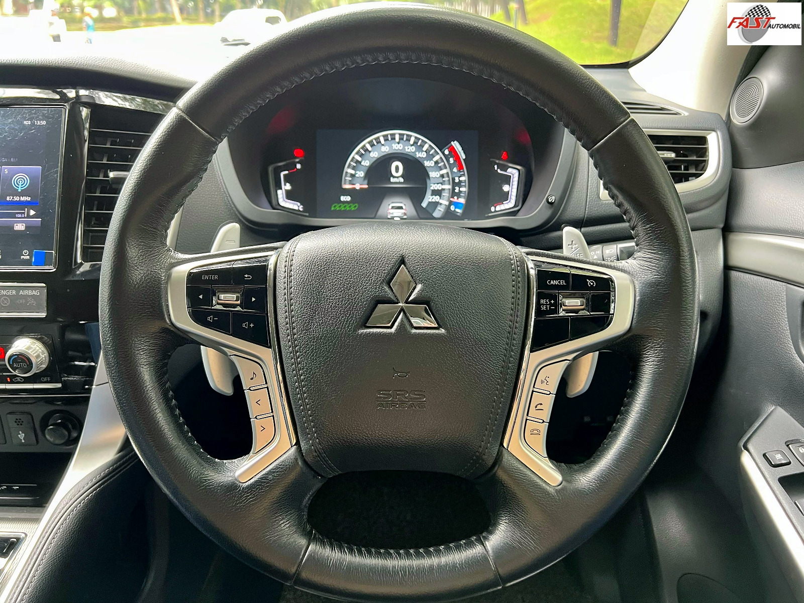 MITSUBISHI PAJERO DAKAR 2022 HITAM B 1417 VJE 21