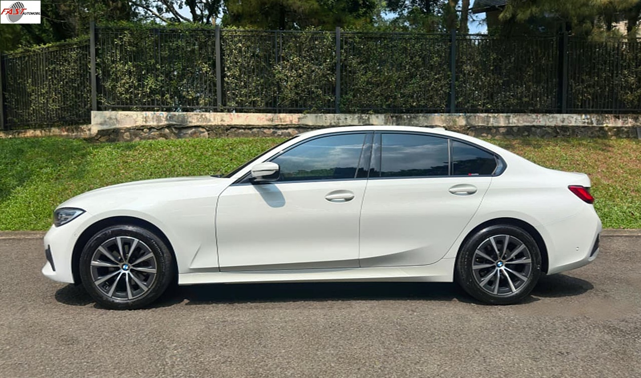 11 BMW 320i 2021 PUTIH B 1945 VO