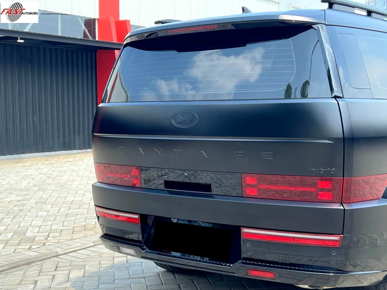 11 HYUNDAI SANTA FE HYBRID CALLIGRAPHY 2024 KM.21RB HITAM B 1985 WCS